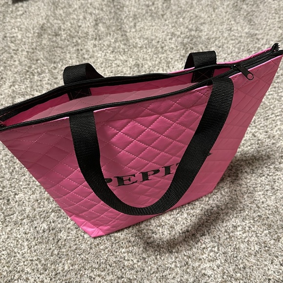 Pepita Tote Bag from boutique in Rome zipper on top 15”x13” - Picture 3 of 5